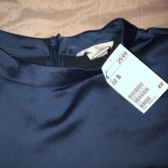 NWT H&M Dress Shirt - Picture 2 of 3